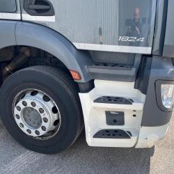 Mercedes Actros 1824