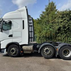IVECO S-WAY 490
