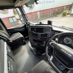 IVECO S-WAY 490