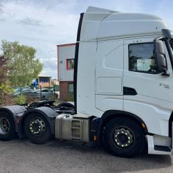 IVECO S-WAY 490